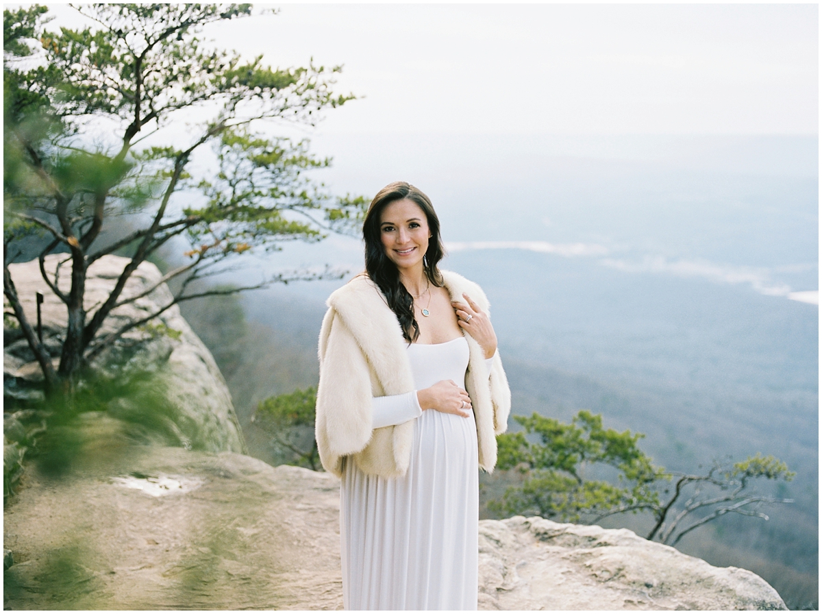 Abigail_Malone_Film_Family_Photography_Knoxville_Tennessee_Nashville__Chattanooga_Maternity_Lookout_Mountain_0040.jpg