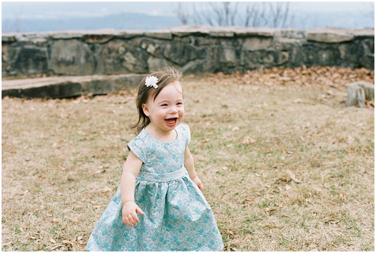 Abigail_Malone_Film_Family_Photography_Knoxville_Tennessee_Nashville__Chattanooga_Maternity_Lookout_Mountain_0030.jpg