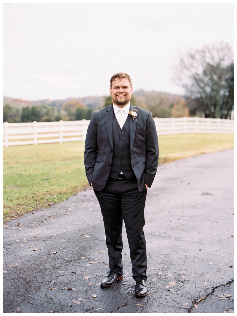 groom portraits are Marblegate Farm Knoxville, TN